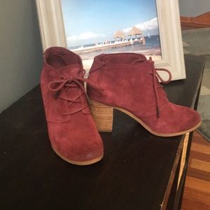 Tons Heel Boots